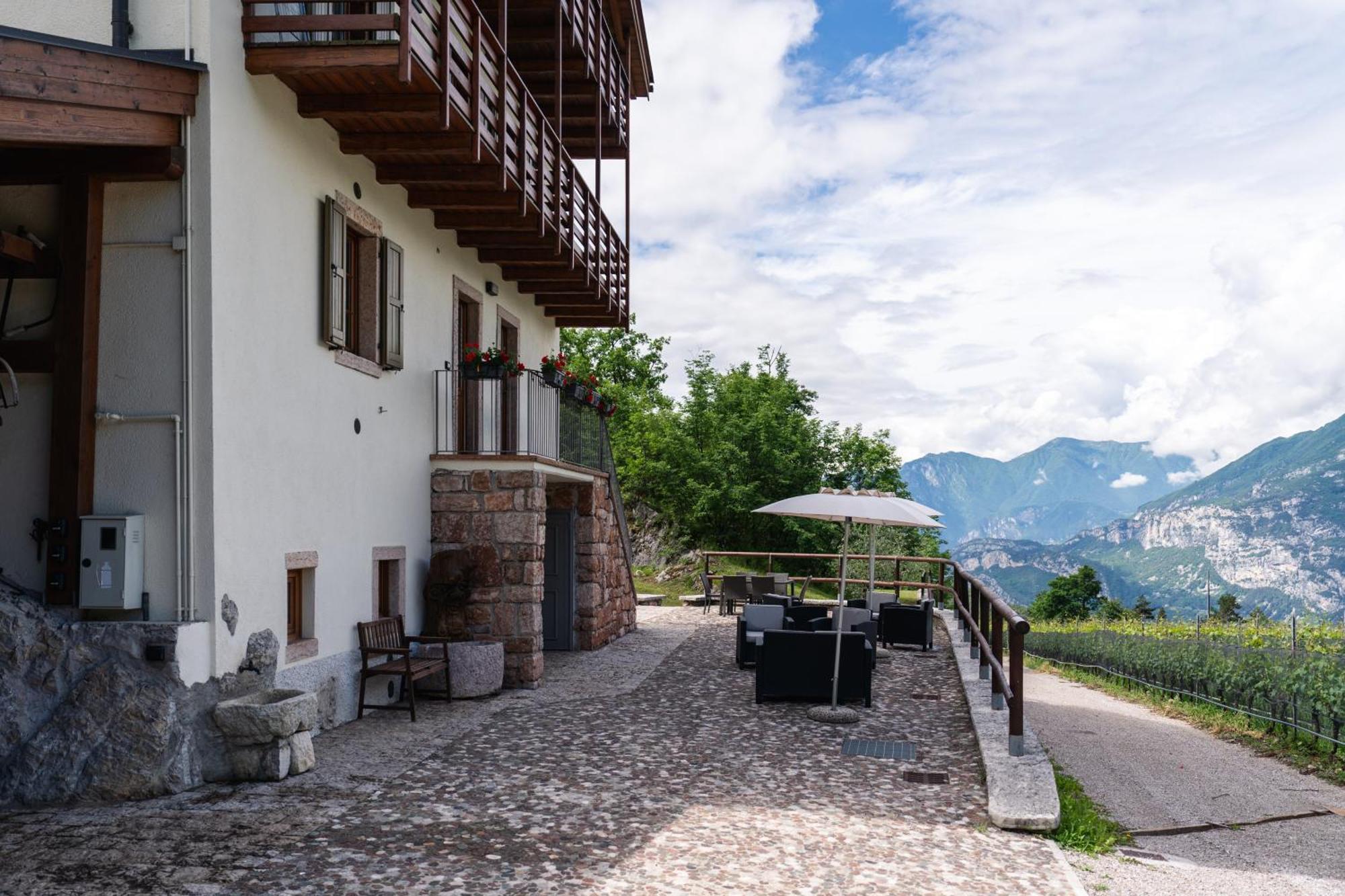Maso Salim Relax Apartments Drena Exterior photo