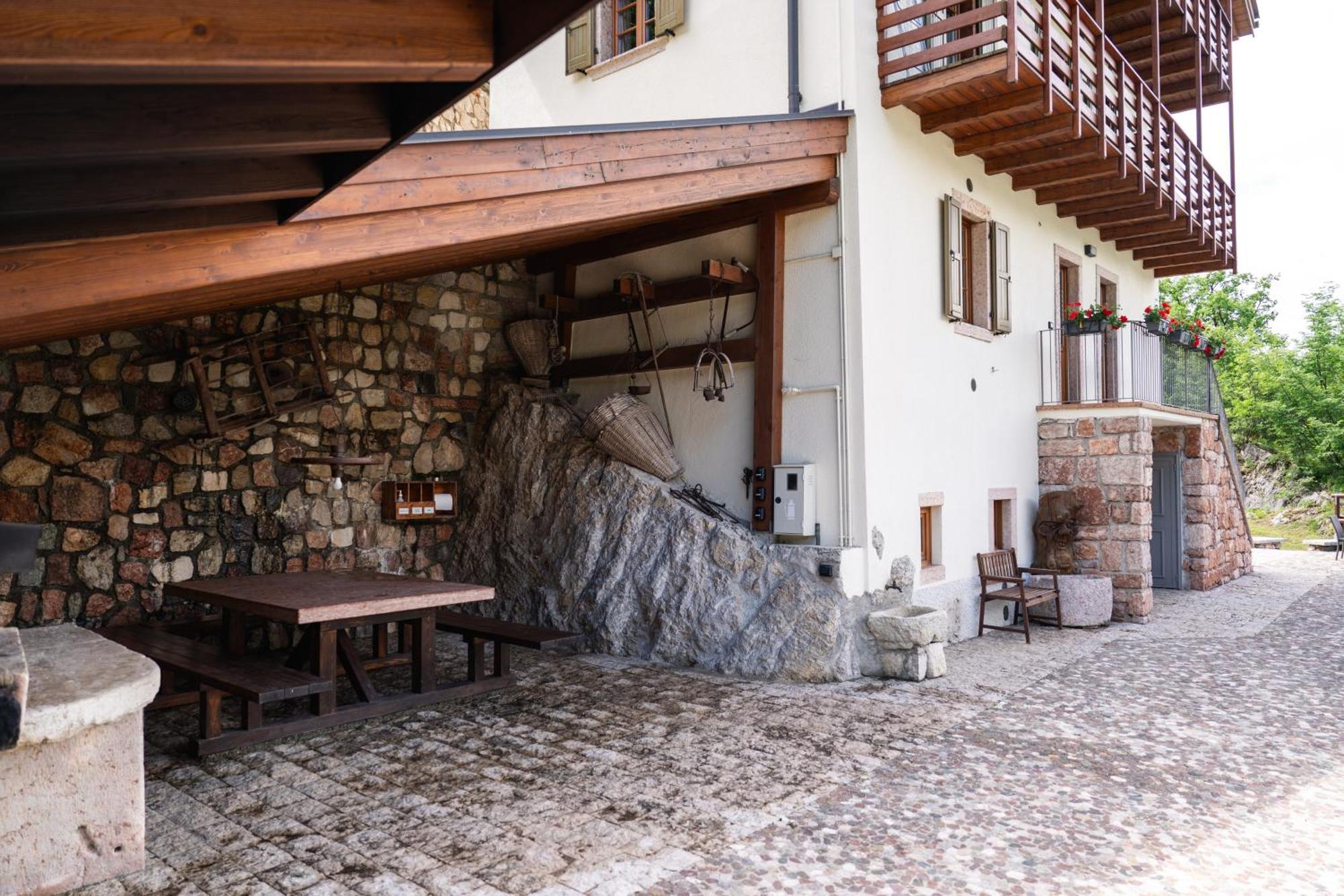 Maso Salim Relax Apartments Drena Exterior photo